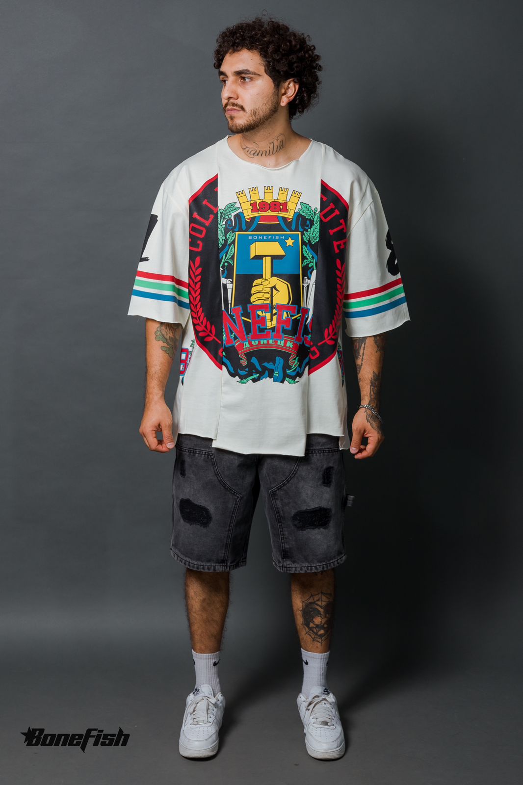 PLAYERA ESCUDO
