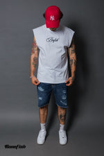 BERMUDA SLIM CON PARCHE Y DESTRUCCION